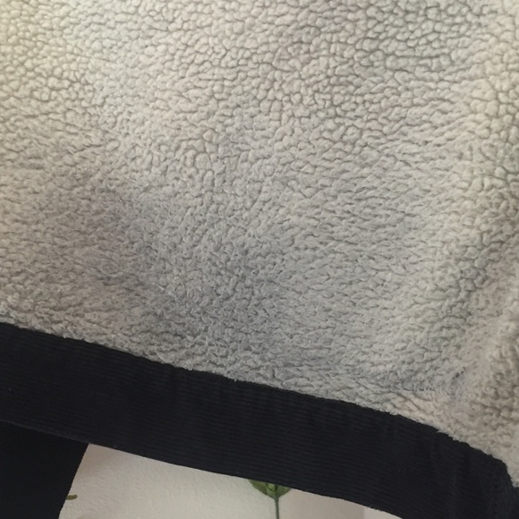 BRANDY MELVILLE NAVY BLUE SHAINE/ELISHA CORDUROY J - Picture 4 of 4